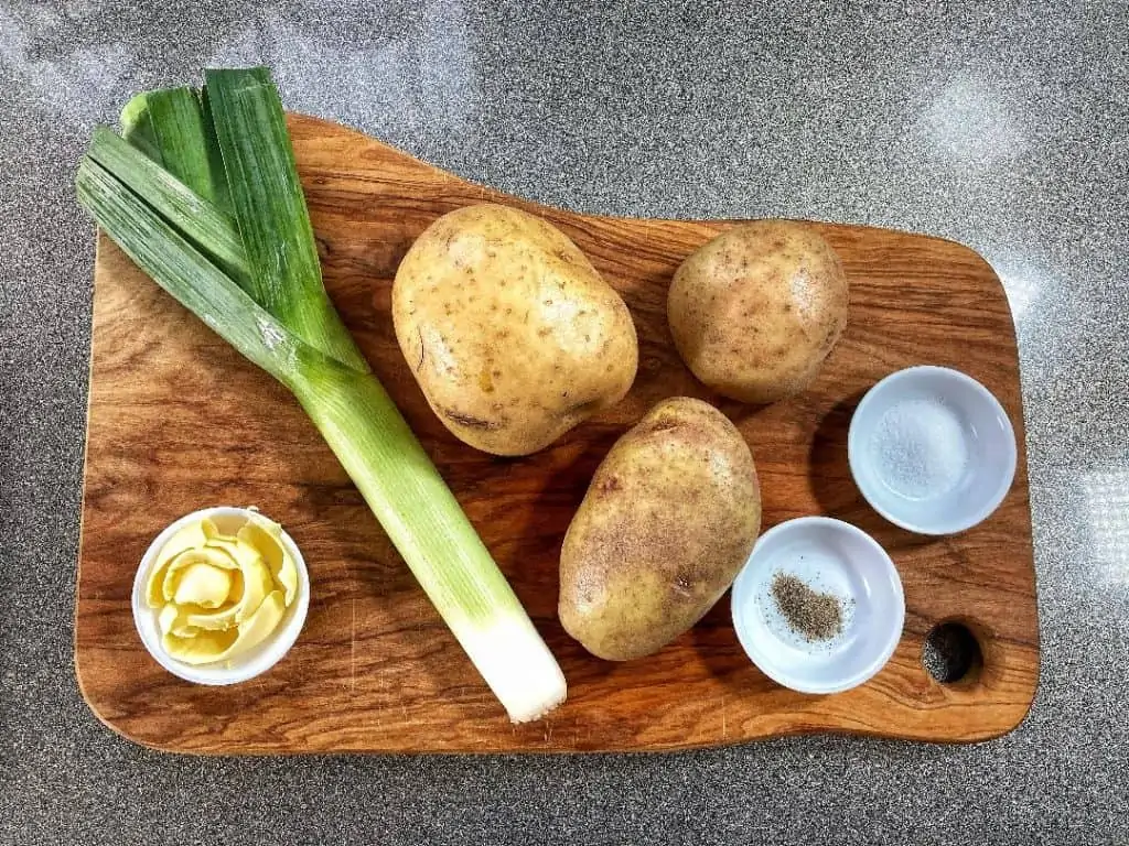 ingredients leek mash potato