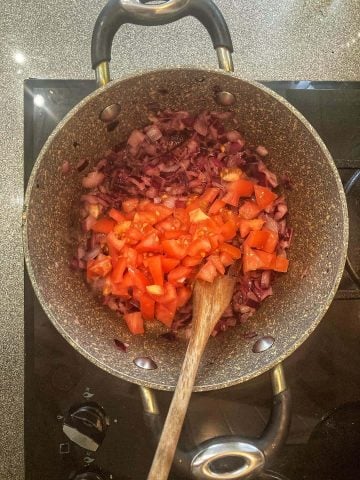 fresh chopped tomato