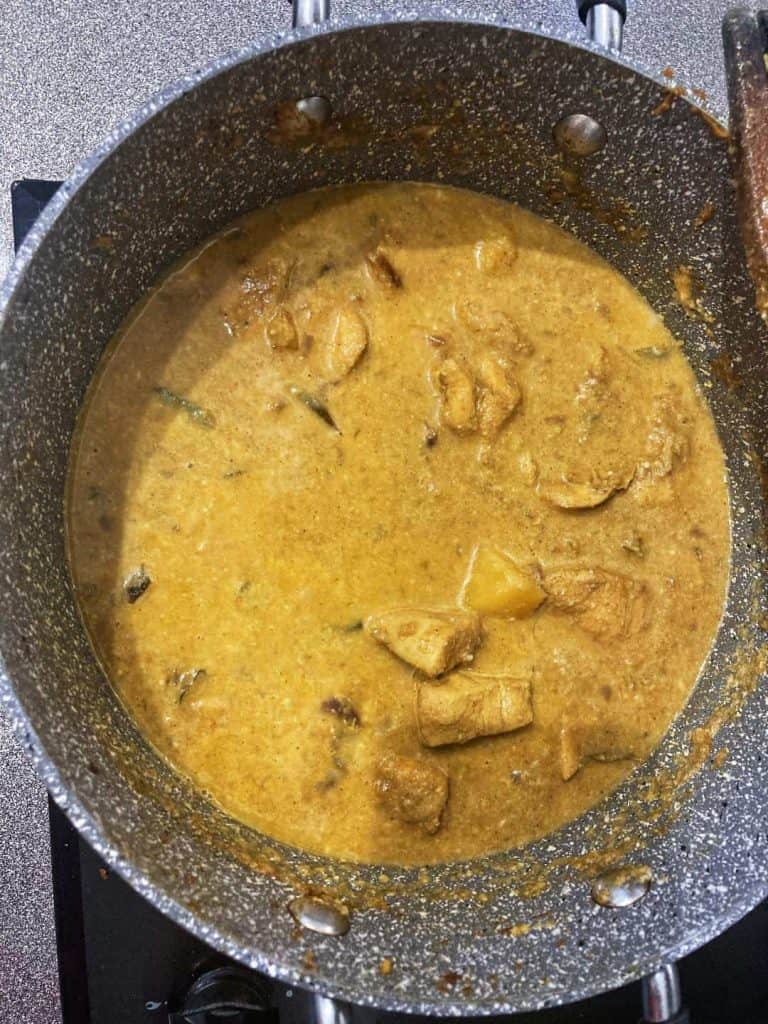 simmer the curry until cooked