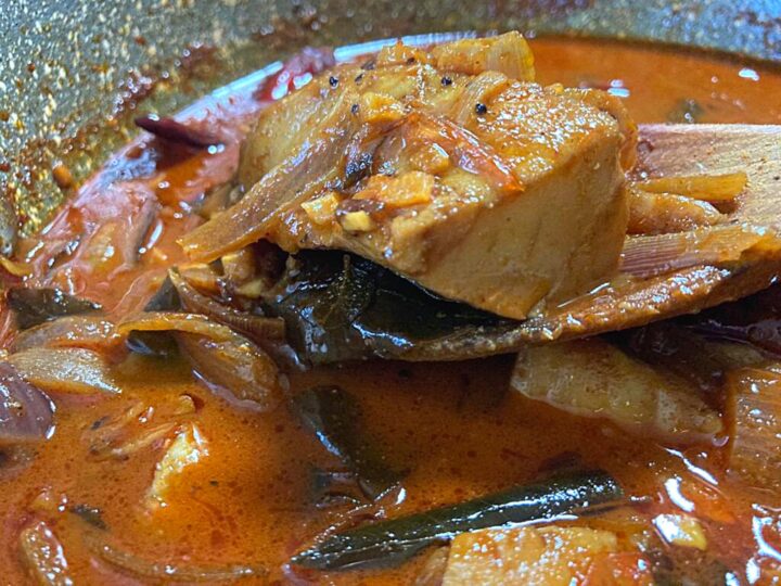 Simple and Delicious Kerala Fish Curry [Kottayam-Style]