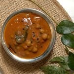 green peas curry with tomato and coconut oil